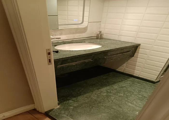 Moss Suites Hotel