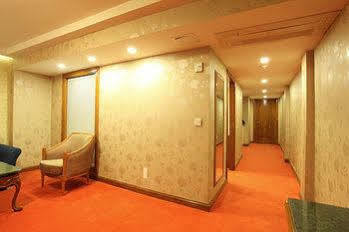 Aparthotel Moss 4*